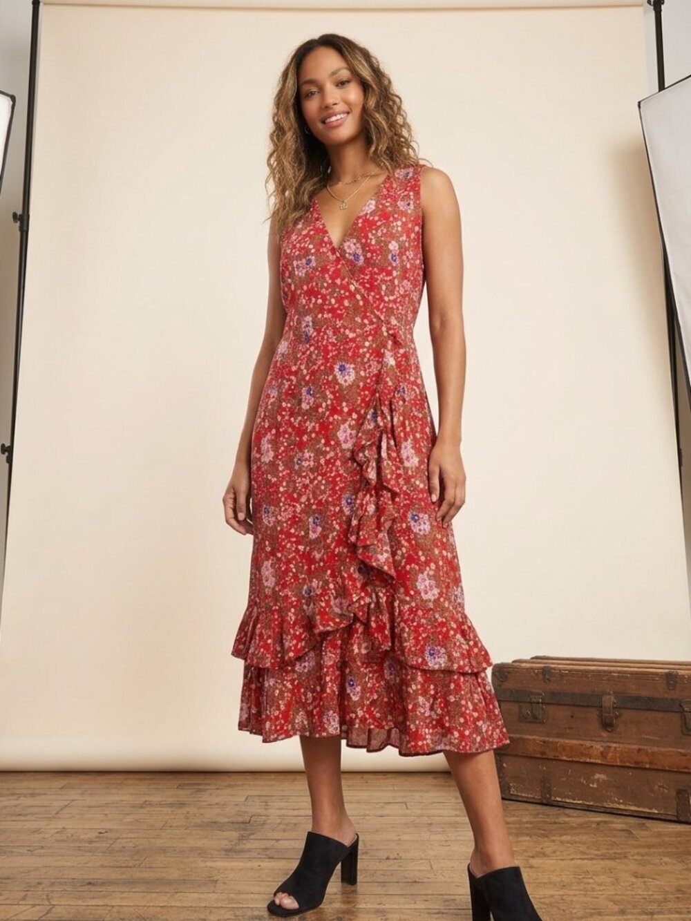 Auguste Floral Dress Wrap Midi with Ruffle Hem Women's Size 8 Red Multicolor